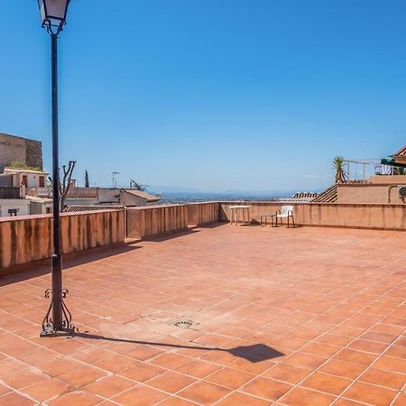 Tuguest Alhacaba Apartment - Free Parking Granada Buitenkant foto