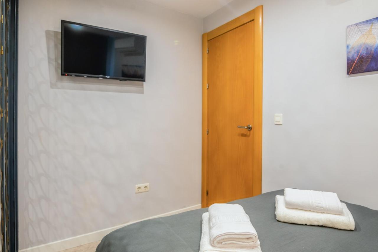 Tuguest Alhacaba Apartment - Free Parking Granada Buitenkant foto